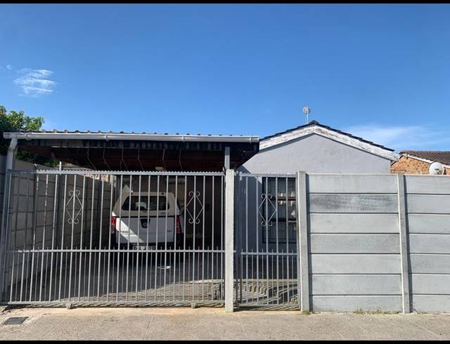 3 BEDROOM HOUSE FOR SALE IN WESTRIDGE